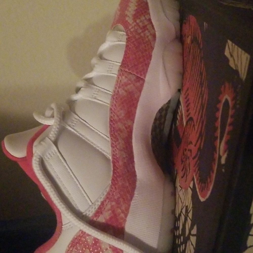 Tennis shoe